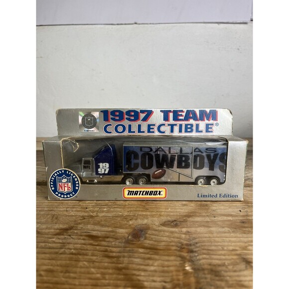 Lot Of 3 Vintage Diecast Collectible NFL Dallas Cowboys Red Bull Trucks And More - Picture 4 of 14